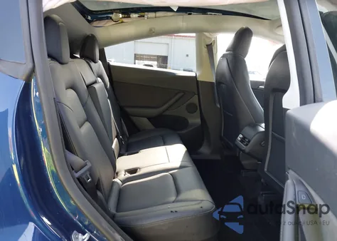 2023 Tesla Model Y Awd/Long Range Dual Motor All-Wheel Drive из США, поврежденный, VIN 7SAYGDEE6PF838025